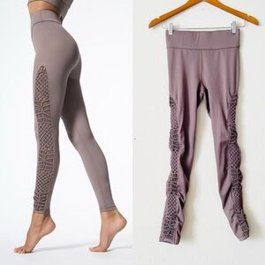 Carbon38 SMALL Sayang Macrame high rise leggings
